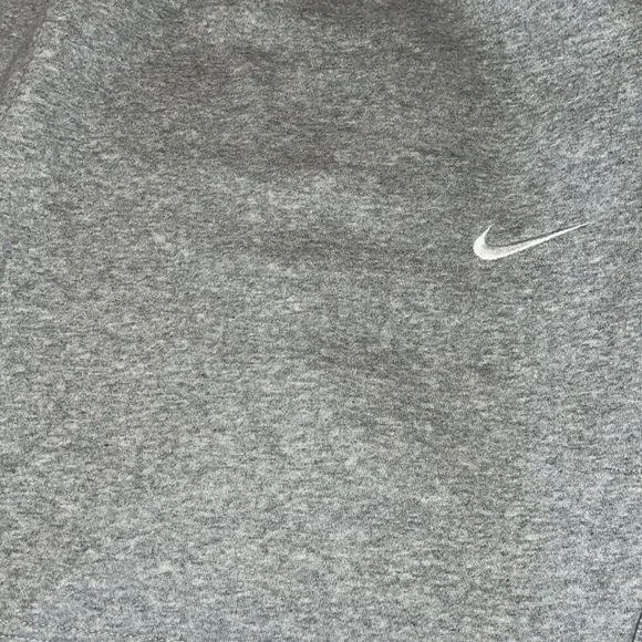 NWOT Nike Gray Athletic Shorts with Elastic Waistband.  Size Large. - Picture 2 of 4